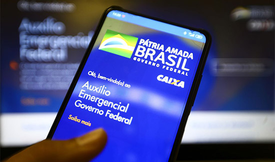Mãe de menor que recebe pensão alimentícia não tem direito à cota dupla do auxílio emergencial