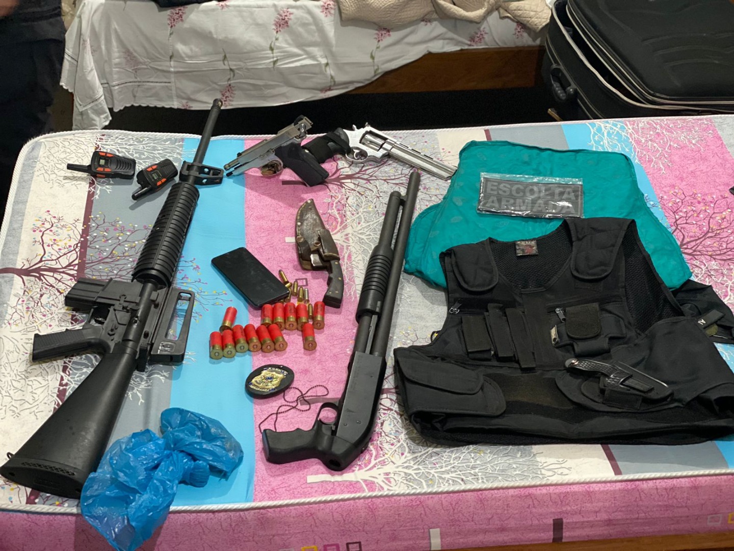 Polícia Federal desarticula empresa clandestina de segurança privada