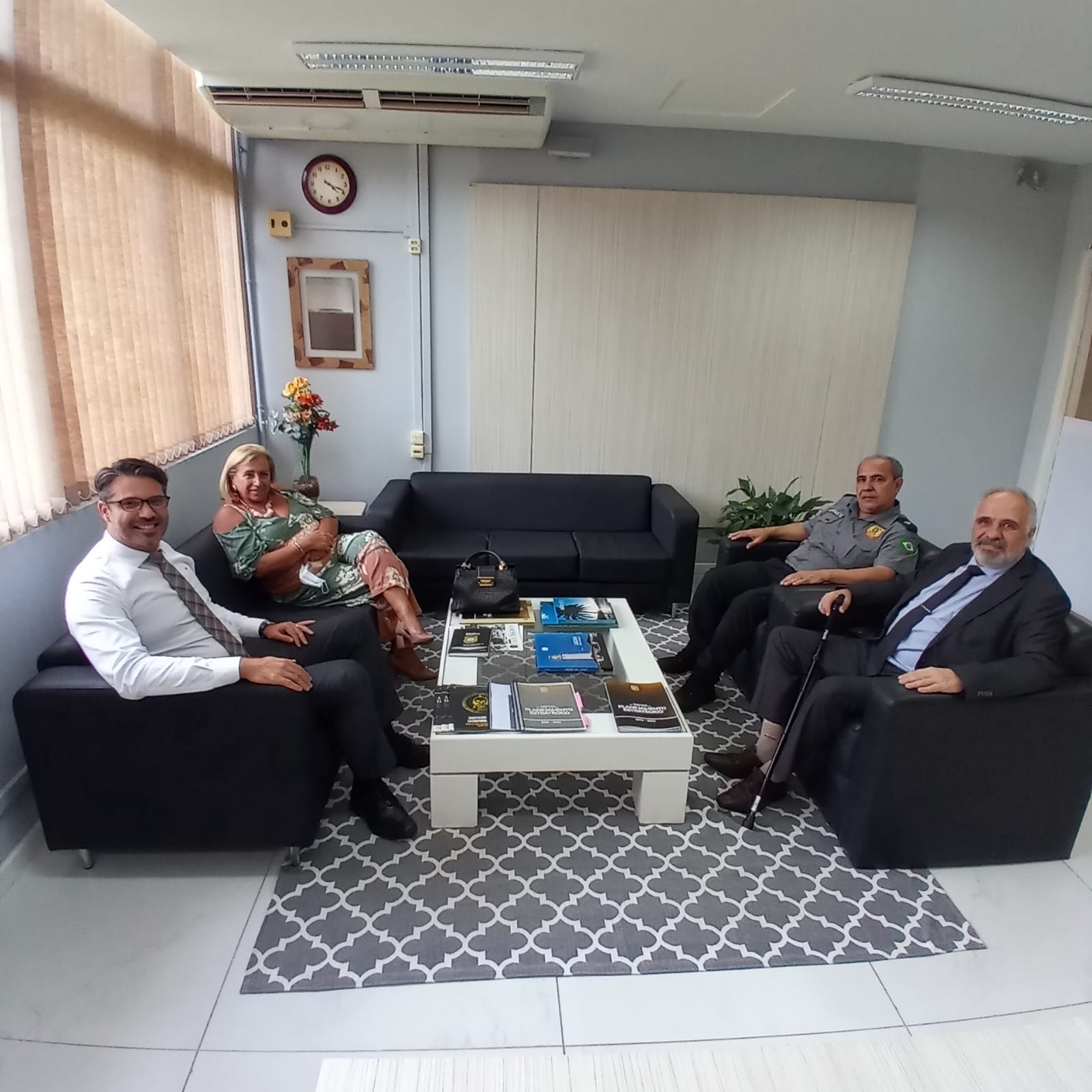 Presidente do TRT-12 realiza visita institucional à Academia da Polícia Civil