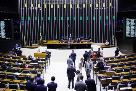 Câmara pode votar nesta quinta-feira criação de programa para financiar apoio a vítimas de violência doméstica Imagem referente a Câmara pode votar nesta quinta-feira criação de programa para financiar apoio a vítimas de violência doméstica