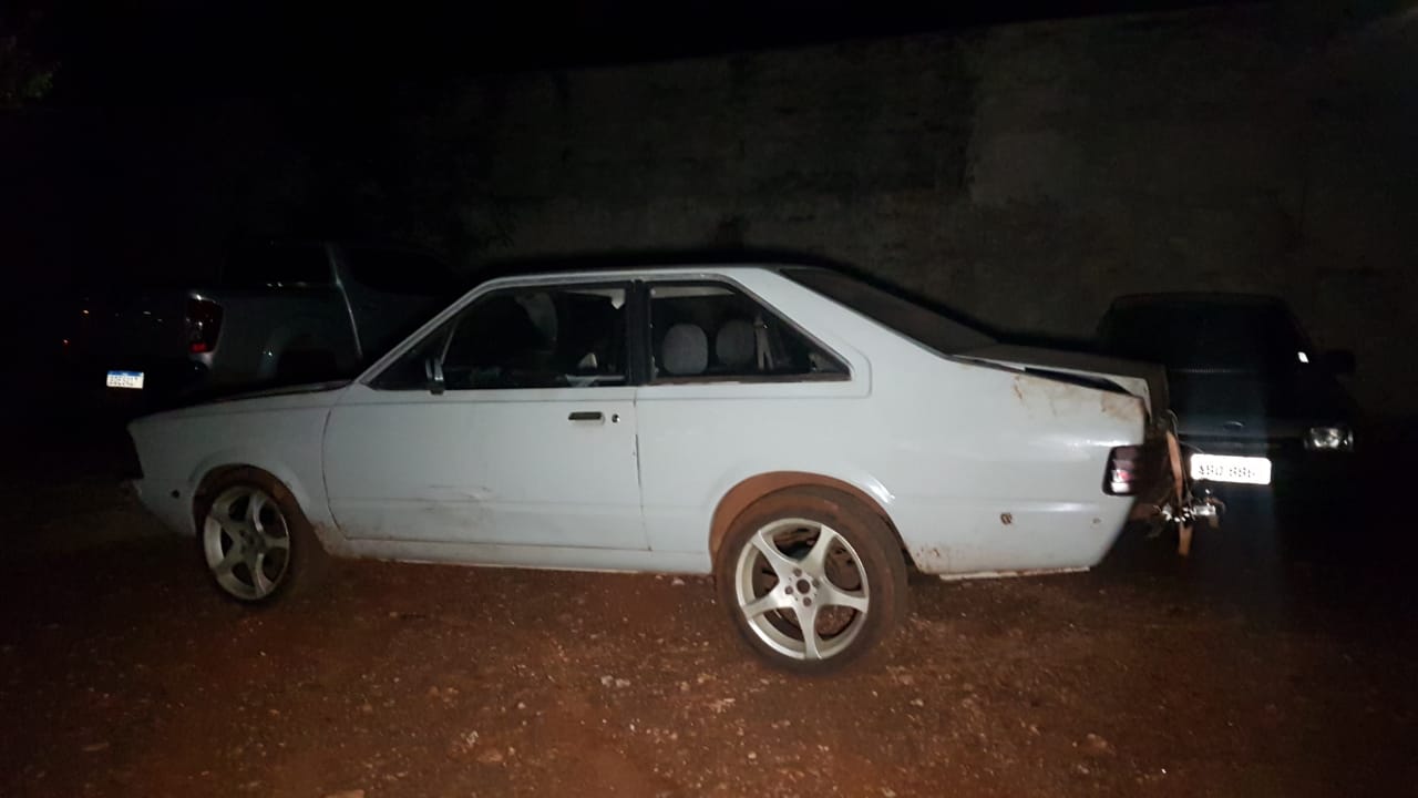 Corcel II com registro de furto é recuperado pela Polícia no Bairro Tarumã