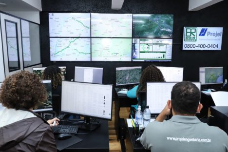 Novo 0800 para usuários das rodovias do Paraná já soma 1.150 atendimentos Imagem referente a Novo 0800 para usuários das rodovias do Paraná já soma 1.150 atendimentos