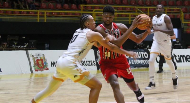 Basquete Tricolor destaca evolução da defesa como sucesso da boa fase