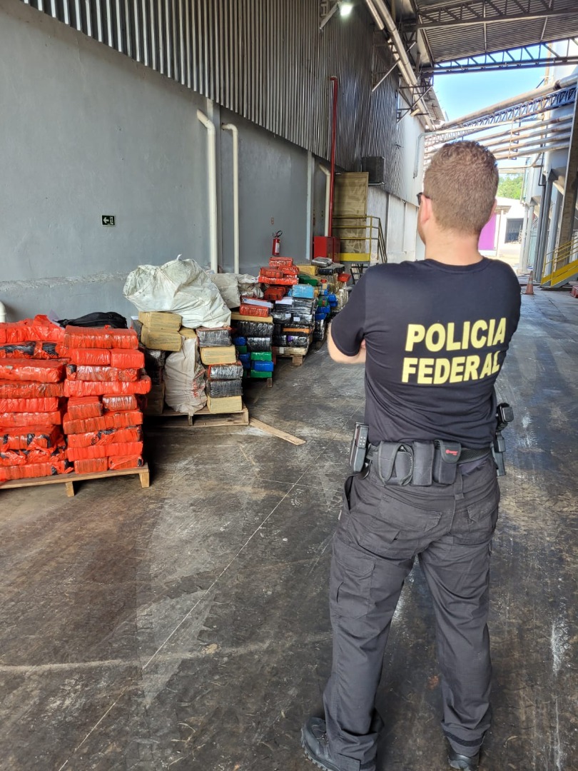 Polícia Federal promove a 2ª incineração de 2022, em Guaíra/PR