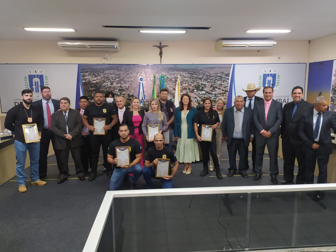 Policiais Civis de Amambai são homenageados pela Câmara de Vereadores
