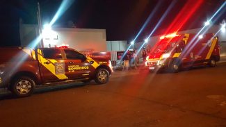Colisão de trânsito entre moto e carro deixa motociclista gravemente ferido
