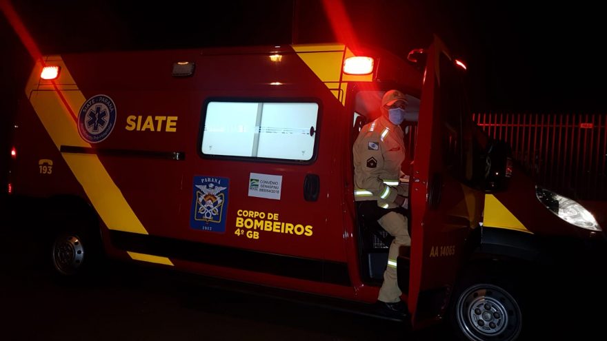 Após ser baleado, homem tenta fugir de atirador e é mordido por Pitbull