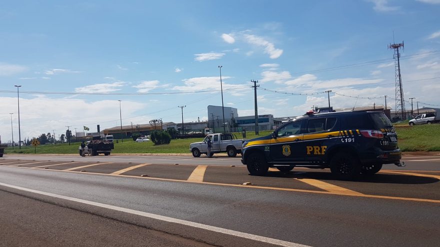 PRF aborda condutores em nova fiscalização na BR-277
