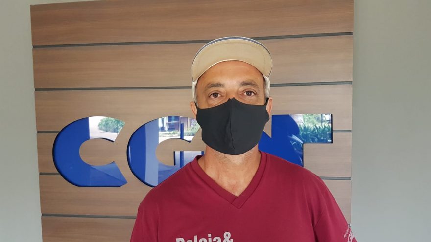Trabalhador pede ajuda ao ter todo o material de serviço furtado