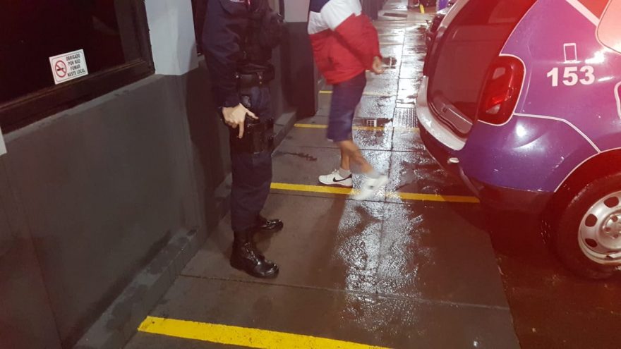 Gol com alerta de furto é recuperado pela GM no Interlagos; receptador foi detido