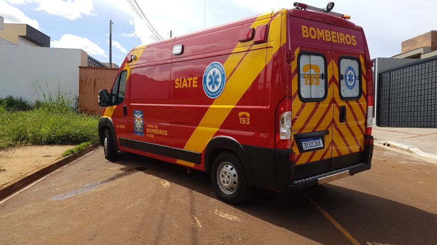 Bombeiros atendem vítima de acidente no bairro Cascavel Velho