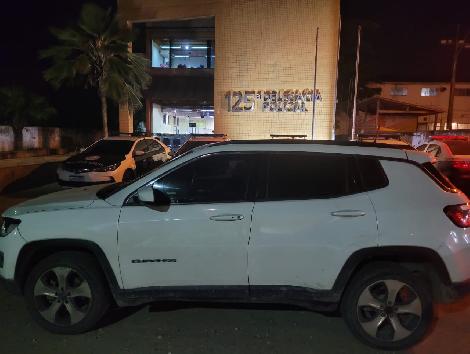 Motorista que dirigia carro clonado é preso por receptação em São Pedro da Aldeia