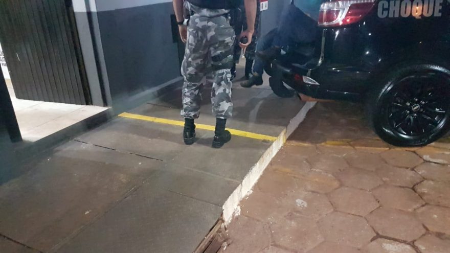 Homem é preso após efetuar disparo de arma de fogo no Julieta Bueno