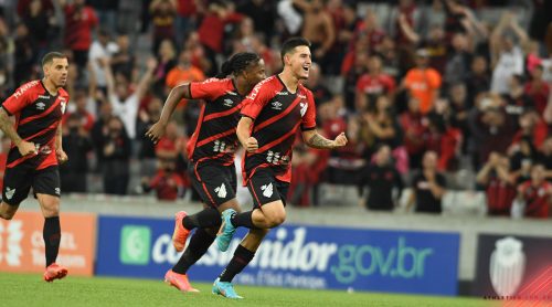 Athletico conquista oitava vitória seguida em decisões por pênaltis Imagem referente a Athletico conquista oitava vitória seguida em decisões por pênaltis