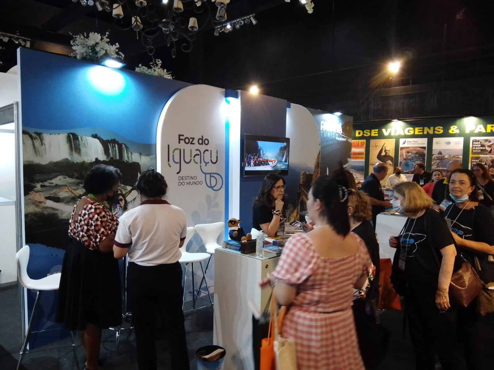 Secretaria de Turismo e Projetos Estratégicos representa Foz do Iguaçu em feira de turismo em Ribeirão Preto