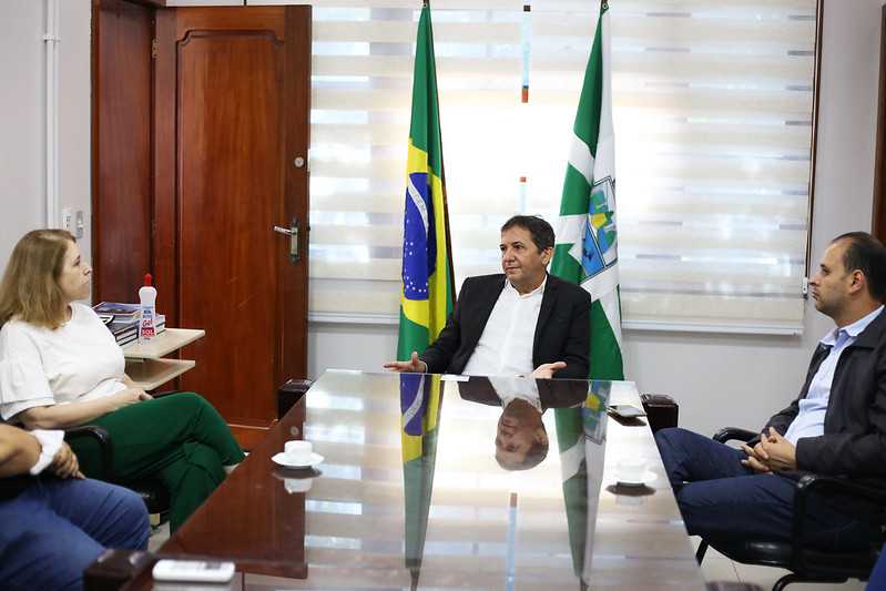 Prefeito Chico Brasileiro e nova cônsul brasileira em Porto Iguaçu ampliam diálogos sobre relações entre a fronteira