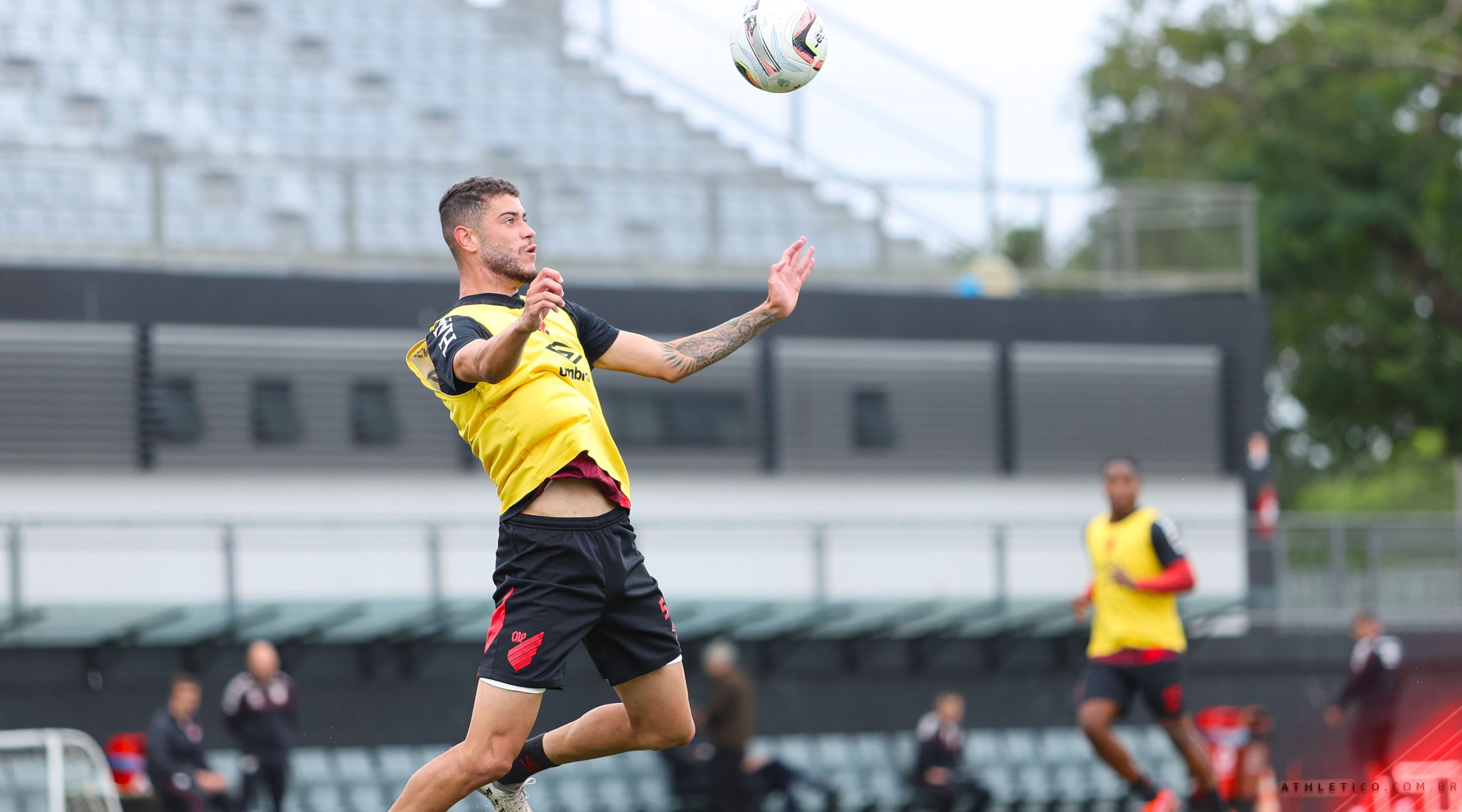 Athletico Paranaense inicia semana de treinos para as duas partidas da semifinal do Estadual