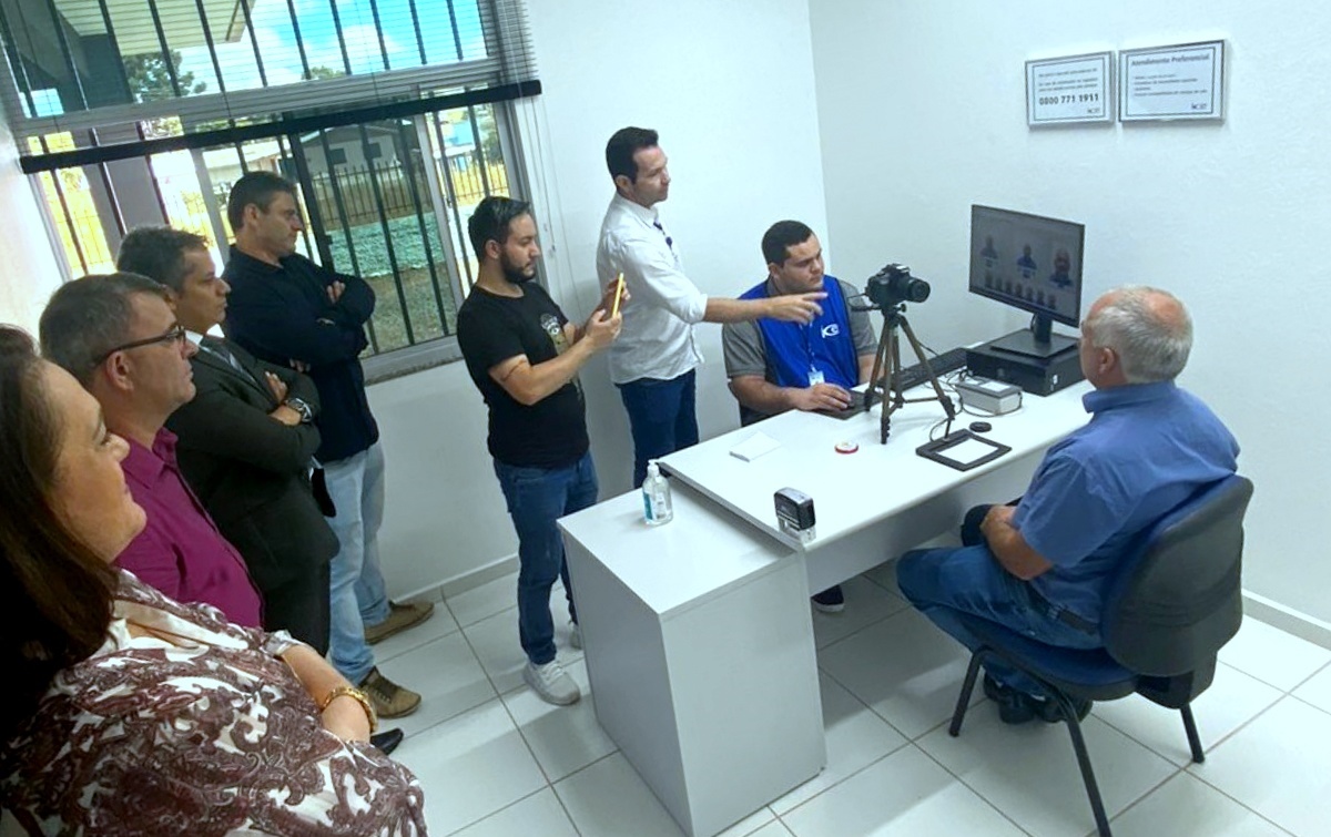 Em Irani, equipamento é entregue e auxilia na emissão da CNH no município