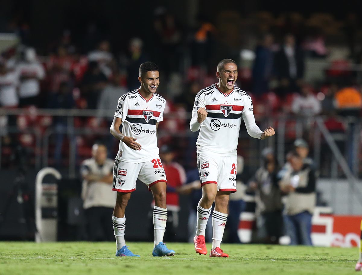 Hat-trick #MadeInCotia: feito inédito marca classificação no Paulista