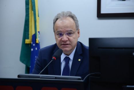 Grupo de trabalho quer envolver a sociedade no debate sobre o semipresidencialismo Imagem referente a Grupo de trabalho quer envolver a sociedade no debate sobre o semipresidencialismo