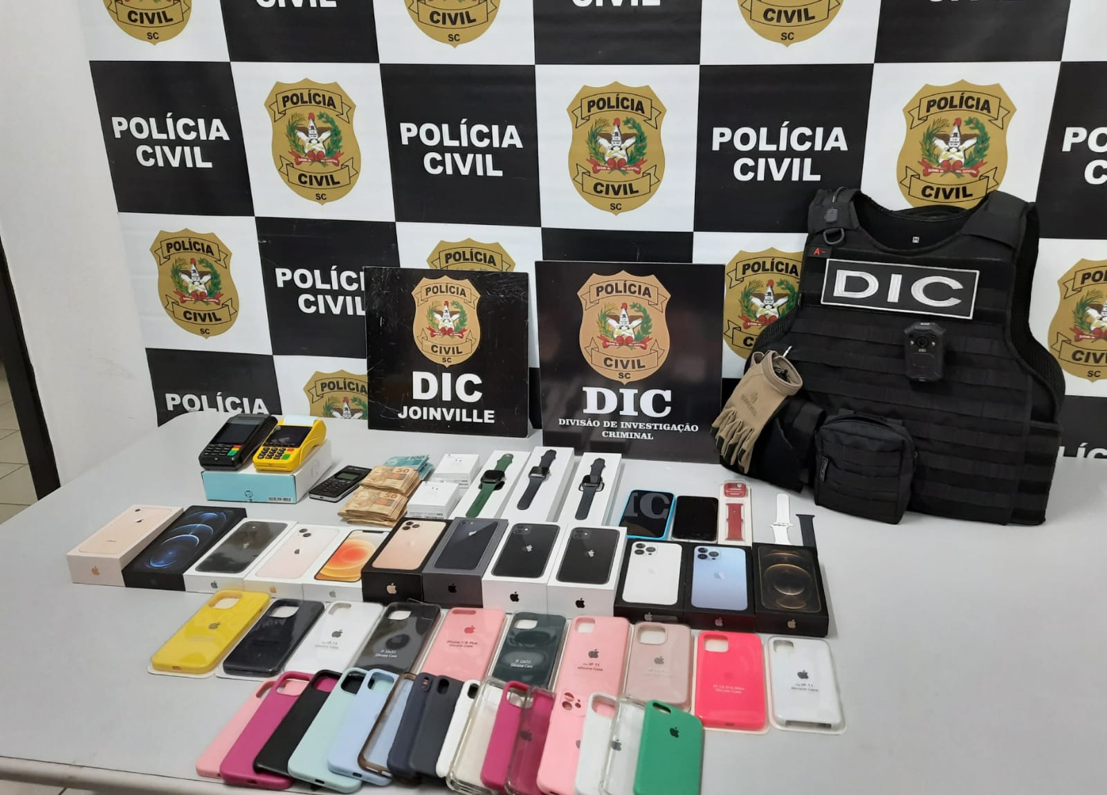 Polícia Civil prende suspeito de vender celulares furtados