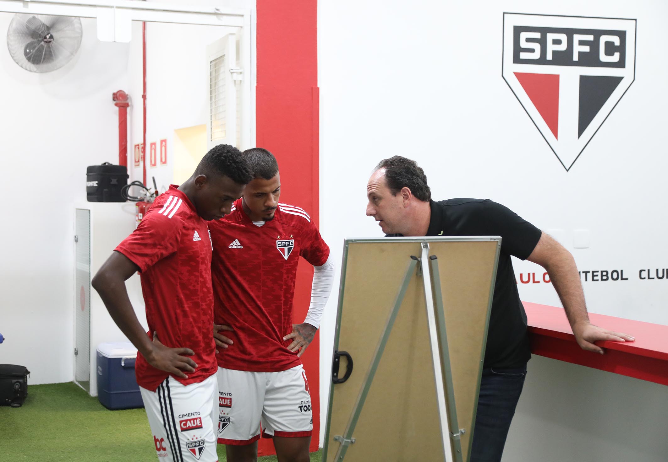SPFCtv: bastidores de São Paulo 4 x 1 São Bernardo