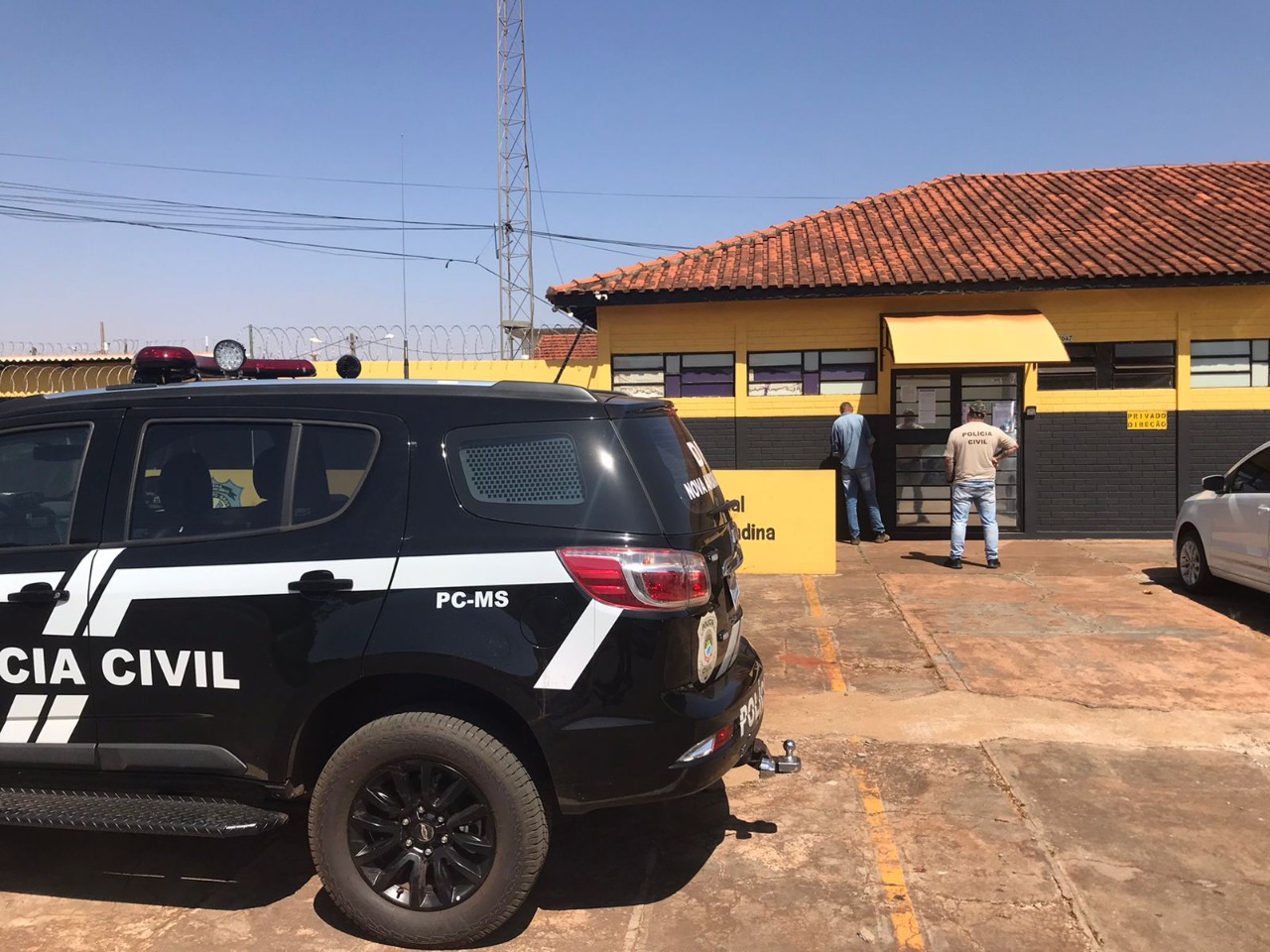 Policiais civis prendem foragido por tráfico de drogas em Nova Andradina