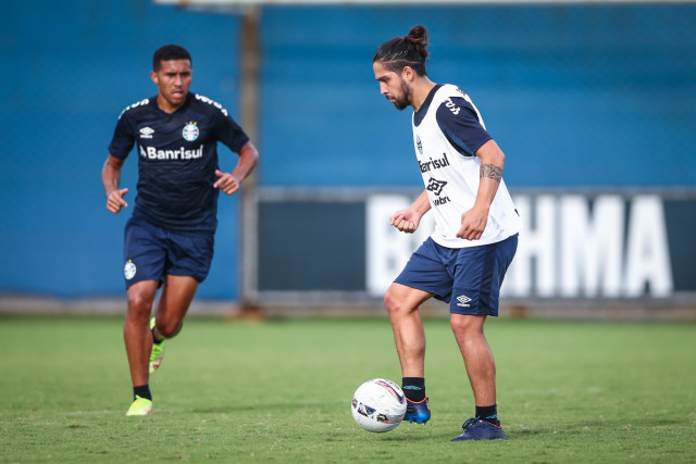 Grêmio treina com foco na decisão do Campeonato Gaúcho