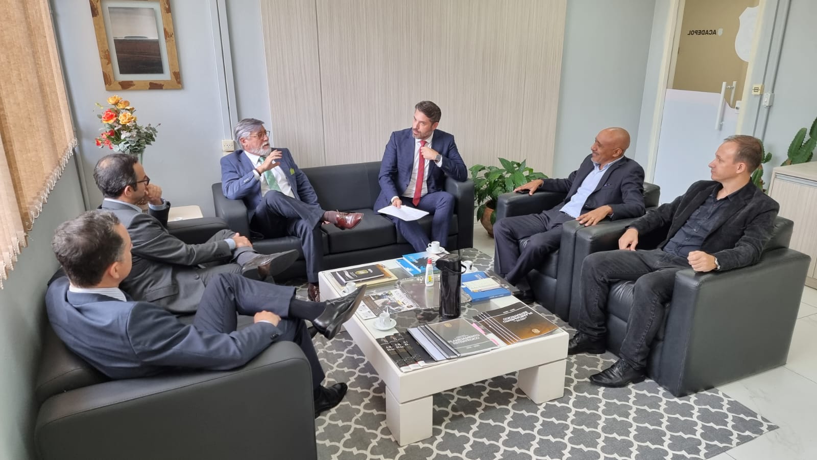 Acadepol recebe a visita de integrantes da Academia Judicial