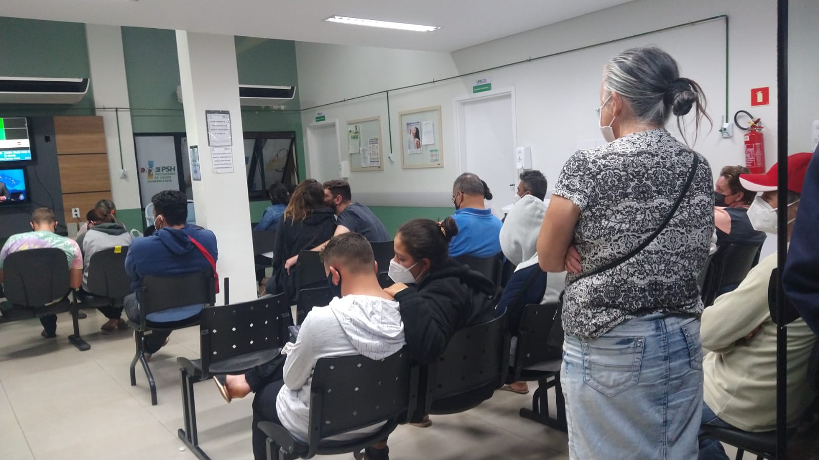 Internautas reclamam de demora de atendimento na Upa Brasília neste sábado (26)