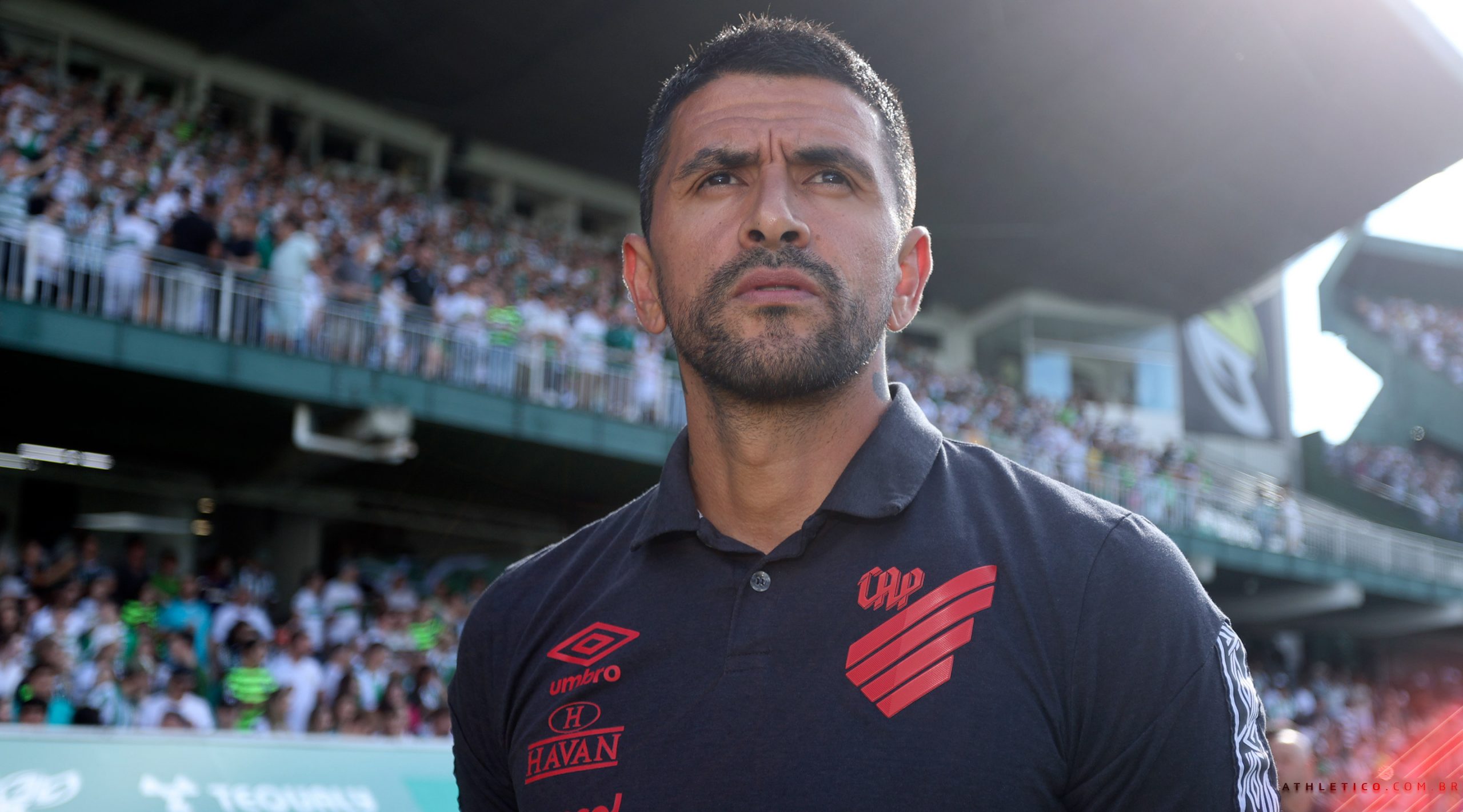 Lucho González comentou clássico Athletiba e fez projeção da temporada
