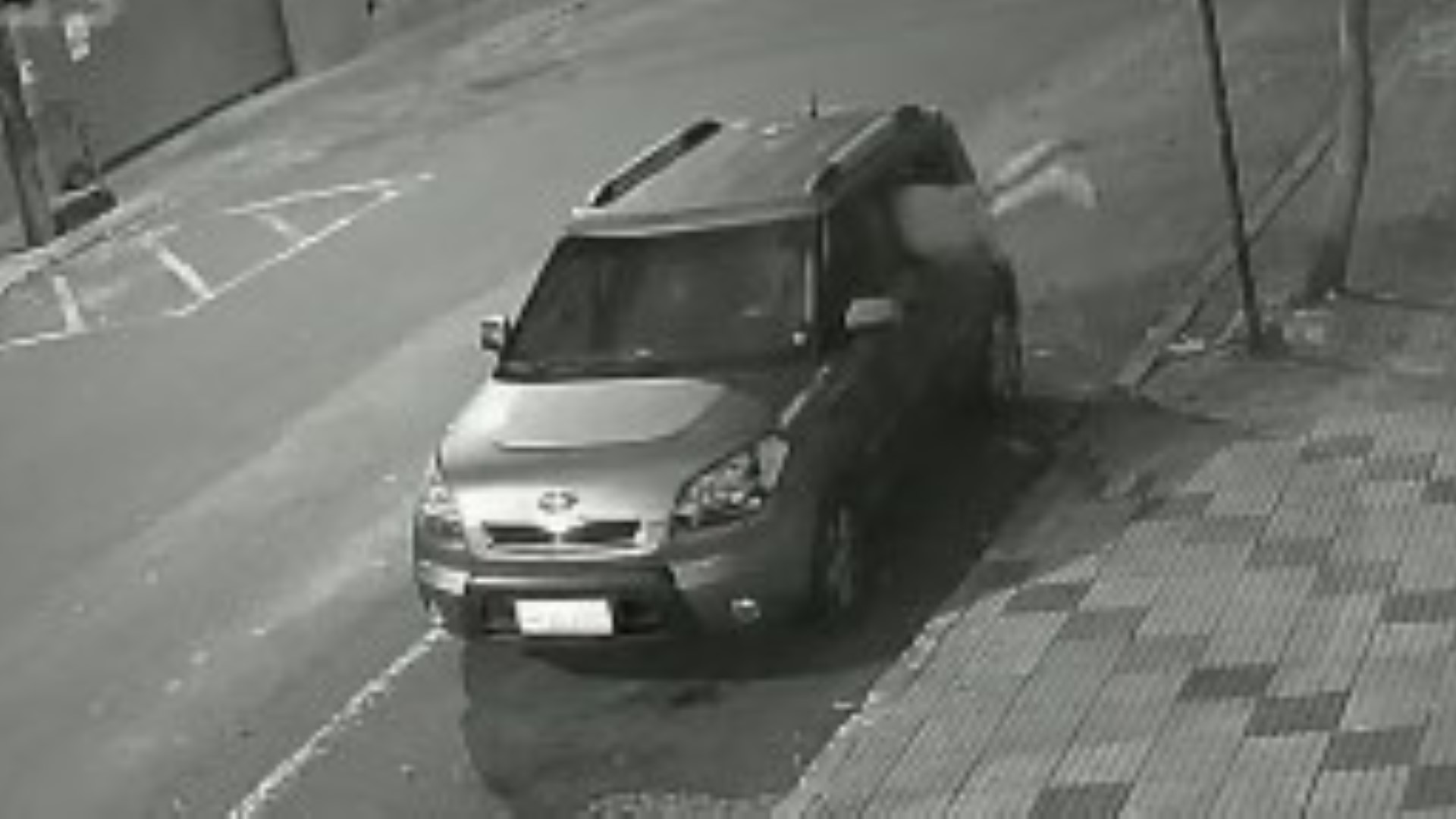Veículo Kia Soul é furtado na Rua Paraná; veja imagens