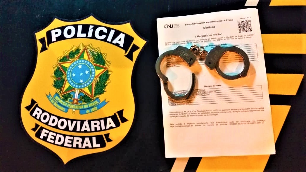 Foragido de Justiça por homicídio é preso pela PRF na capital paraibana