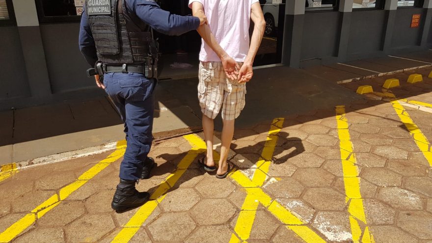 GM detém homem por descumprimento de medida protetiva