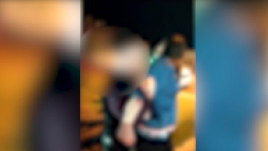 Vídeo mostra briga após fim de festa na madrugada de ontem (27)