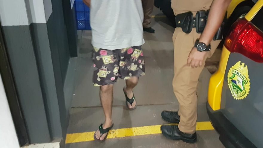 PM prende homem acusado de ameaçar companheira no Bairro Paulo Godoy