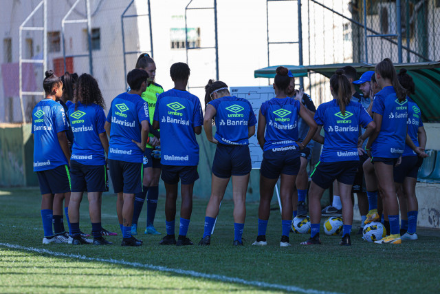 Gurias Gremistas da categoria Sub-20 treinam focadas no Campeonato Brasileiro 