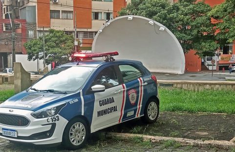 Guarda Municipal localiza dois homens com mandados de prisão em Londrina Imagem referente a Guarda Municipal localiza dois homens com mandados de prisão em Londrina