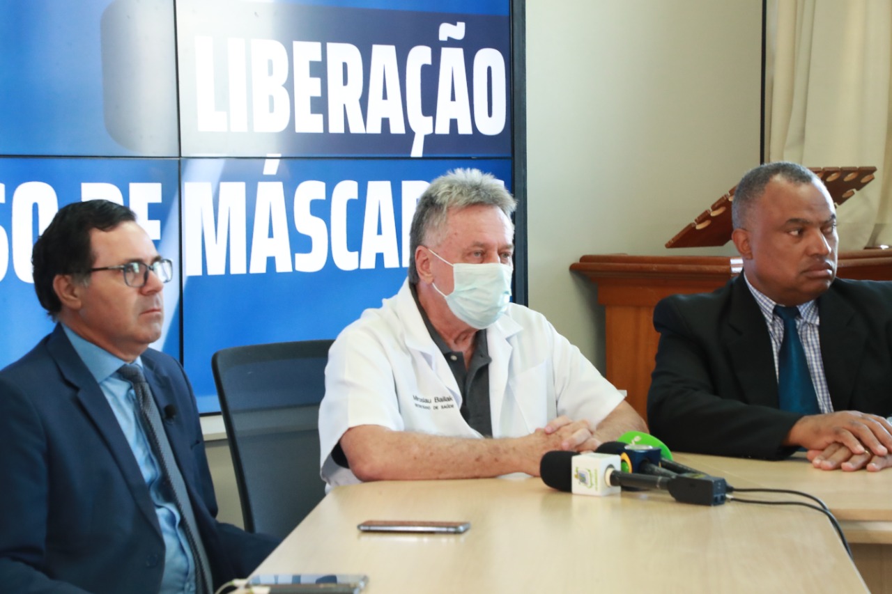 Cascavel segue decreto estadual e libera uso de máscaras em ambientes fechados Cascavel segue decreto estadual e libera uso de máscaras em ambientes fechados