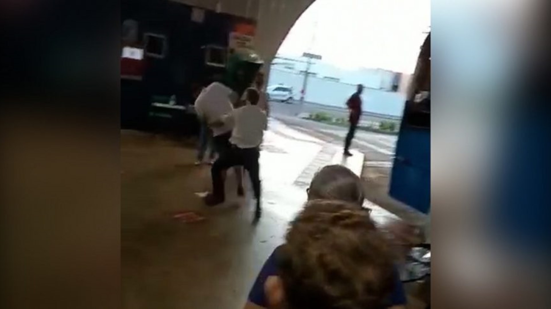 Após vídeos de agressão no transporte coletivo, Transitar explica a situação