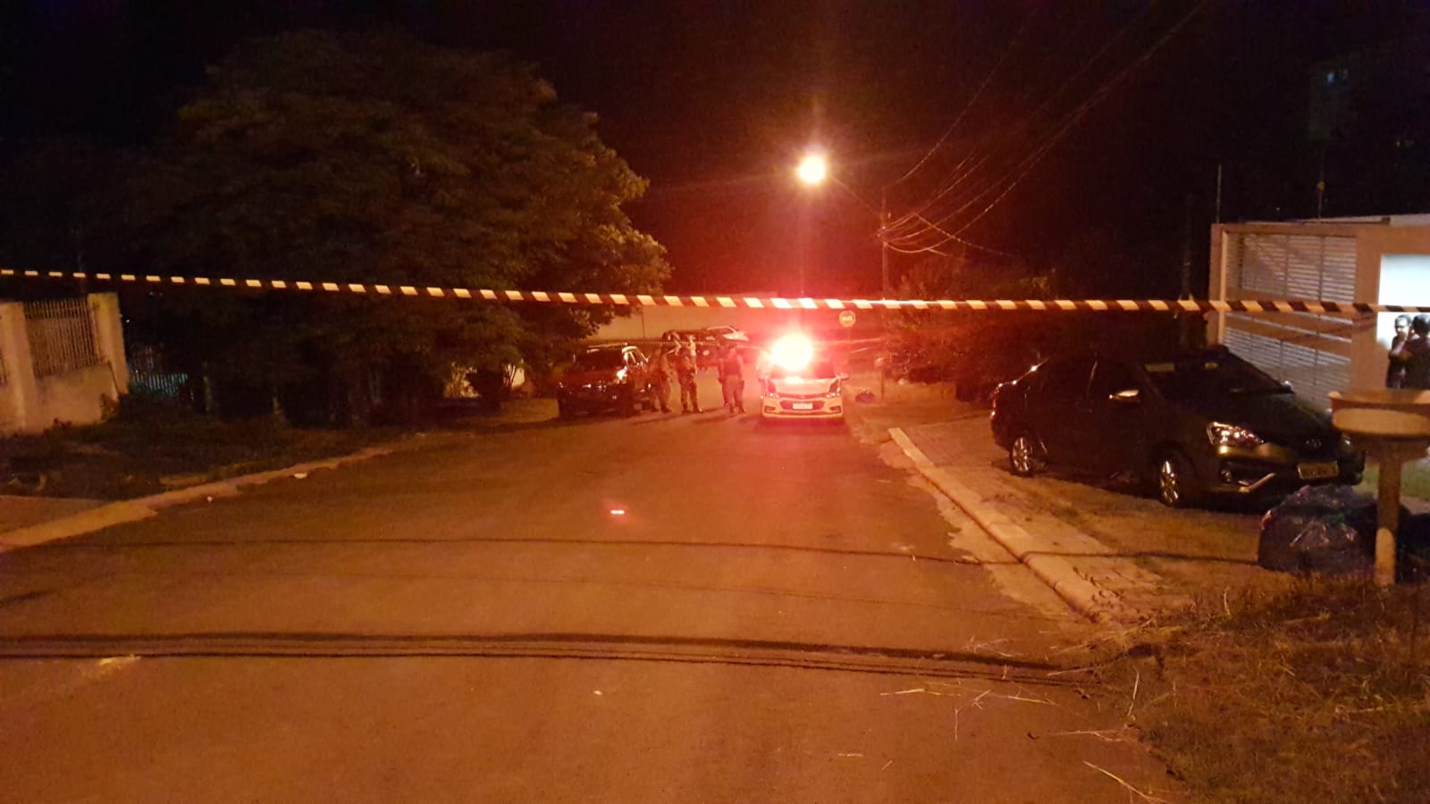 Brutalidade: Homem mata mulher e em seguida atira contra si mesmo