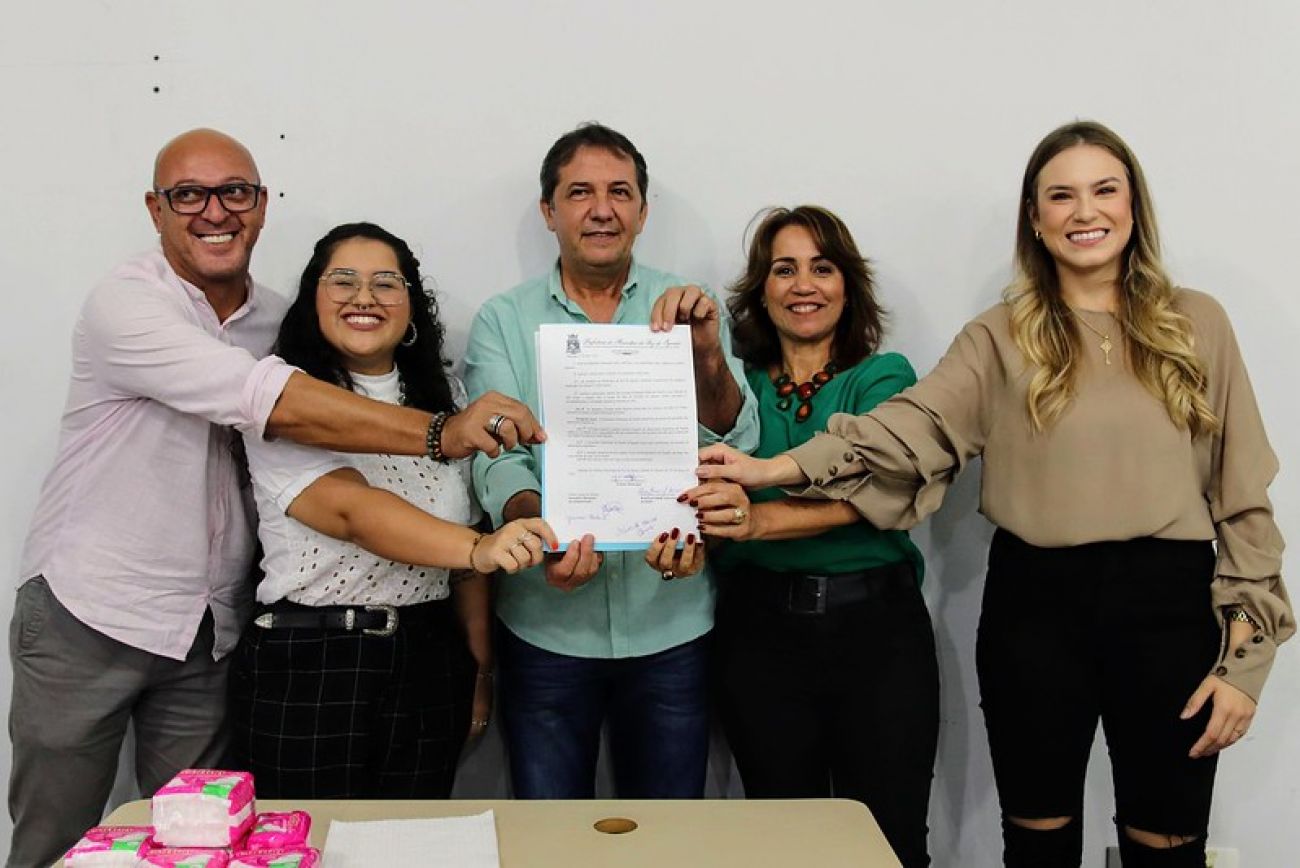 Programa de Dignidade Menstrual garante acesso aos absorventes às mulheres em situação de vulnerabilidade