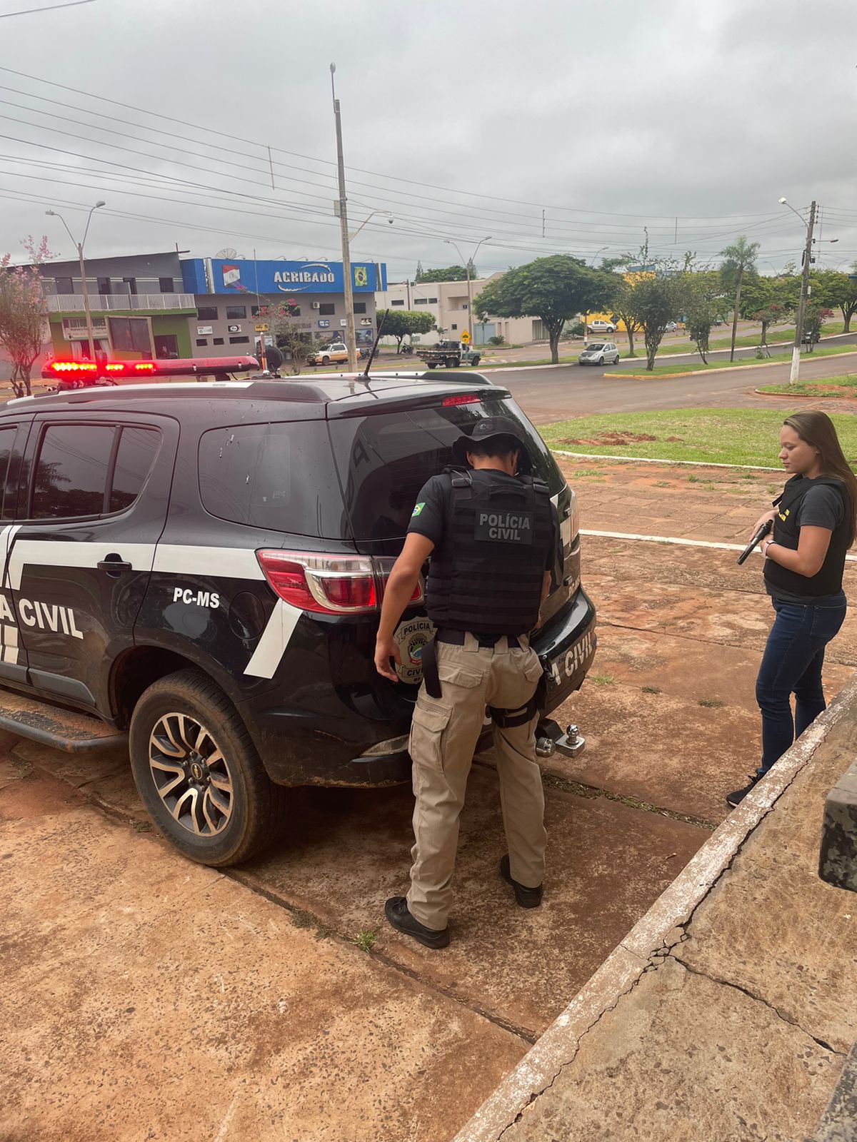 Policiais civis prendem suspeito de estuprar criança de 10 anos em Coronel Sapucaia