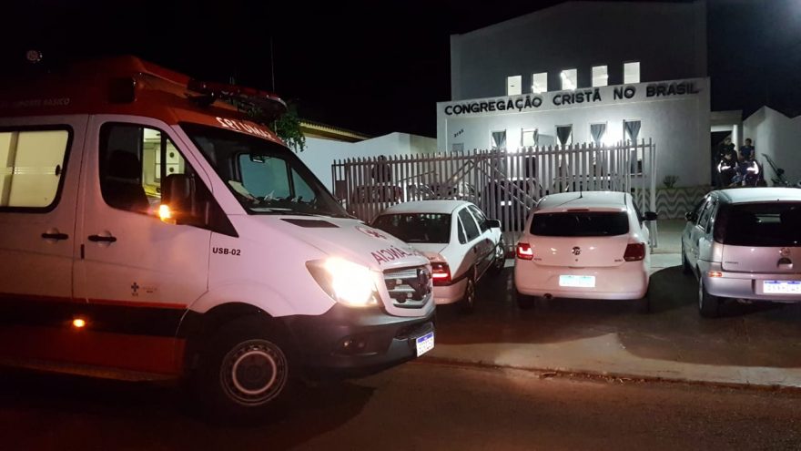 Mulher desmaia no pátio de igreja e Samu é acionado