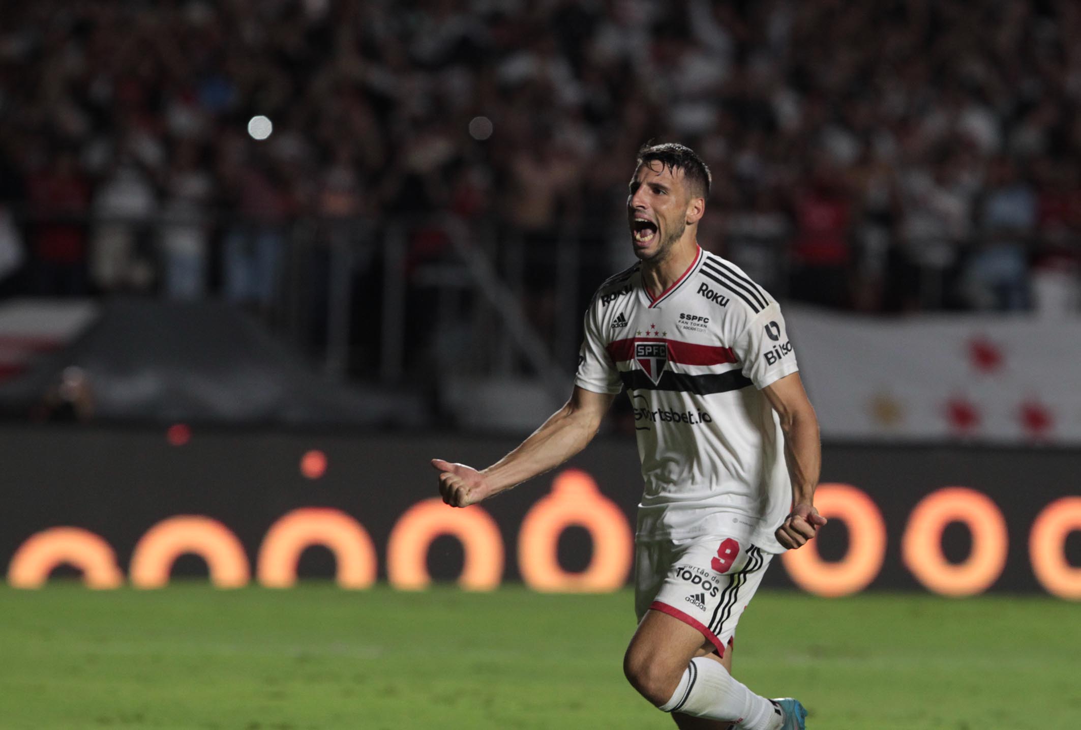 Calleri: “Sou grato aos torcedores, sei do esforço que fazem para vir ao jogo”