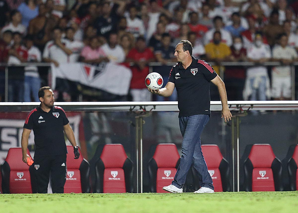 Ceni: “Mais de 60 mil pessoas no Morumbi, não tem preço”