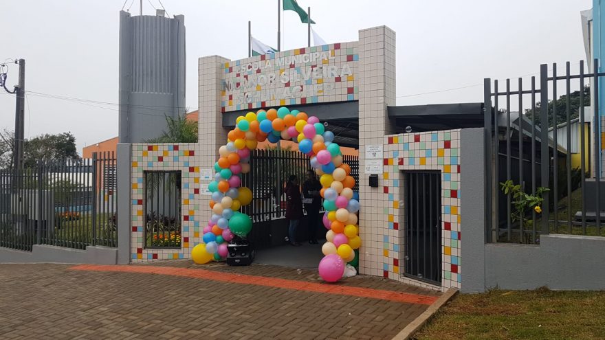 Após revitalização, Escola Municipal Nicanor Silveira é entregue à comunidade