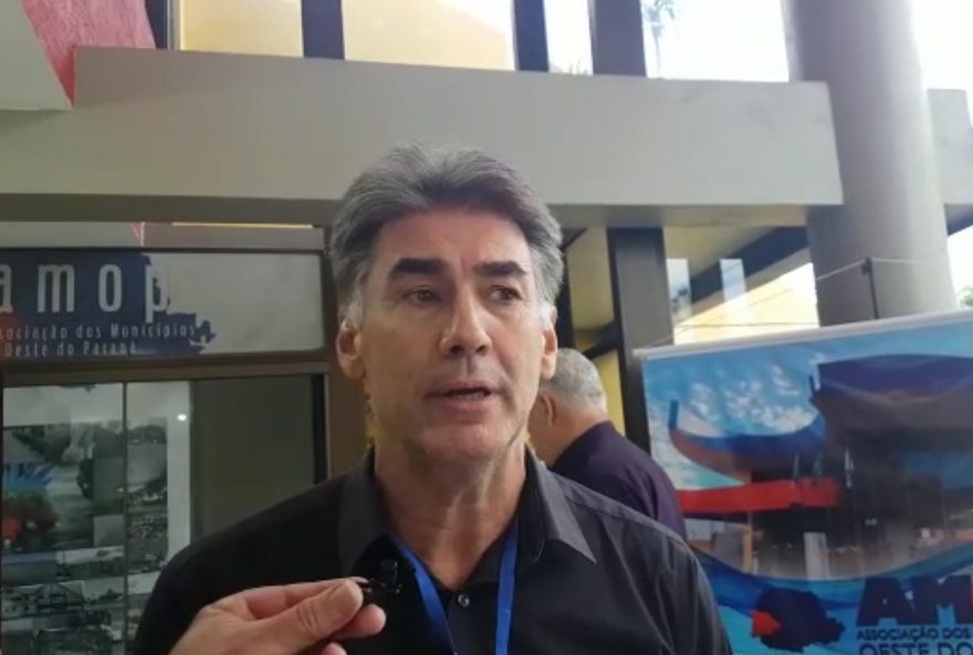 Vai ou fica? Paranhos comenta possível renúncia ao cargo de prefeito de Cascavel