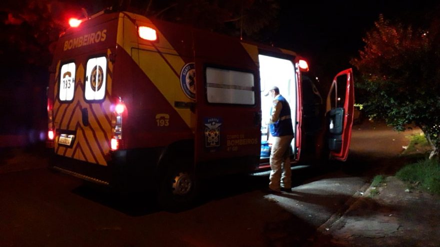 Mulher passa mal, sofre queda, bate a cabeça e Siate é acionado