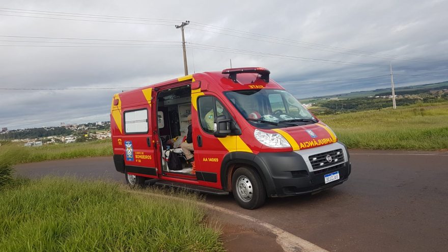 Bombeiros atendem vítima de acidente na rodovia PRc-467
